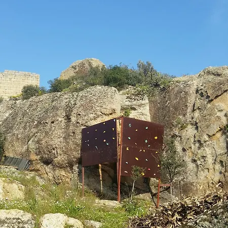 Selenes בית הארחה 3*