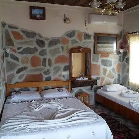 Selenes Maison d'hôtes 3*