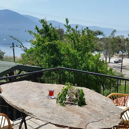 Selenes Guest house 3*