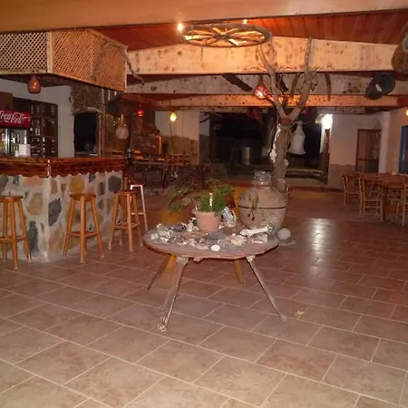Guest house Selenes 3*